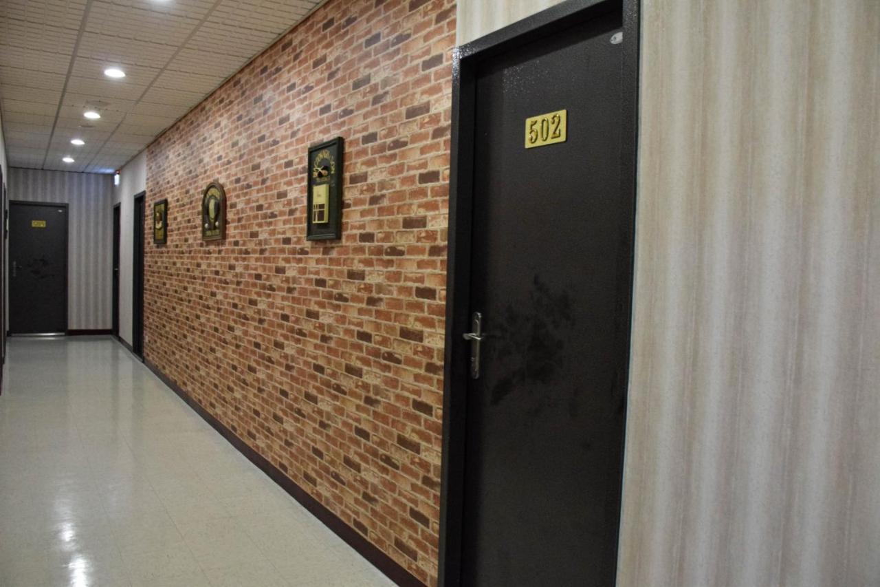 Jia-Jia Business Hotel 뤄동 외부 사진