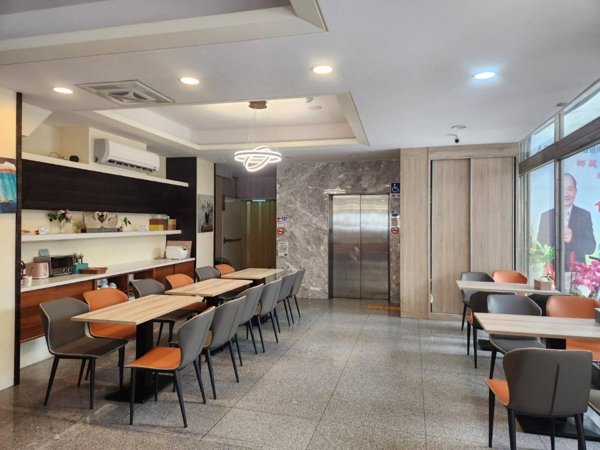 Jia-Jia Business Hotel 뤄동 외부 사진