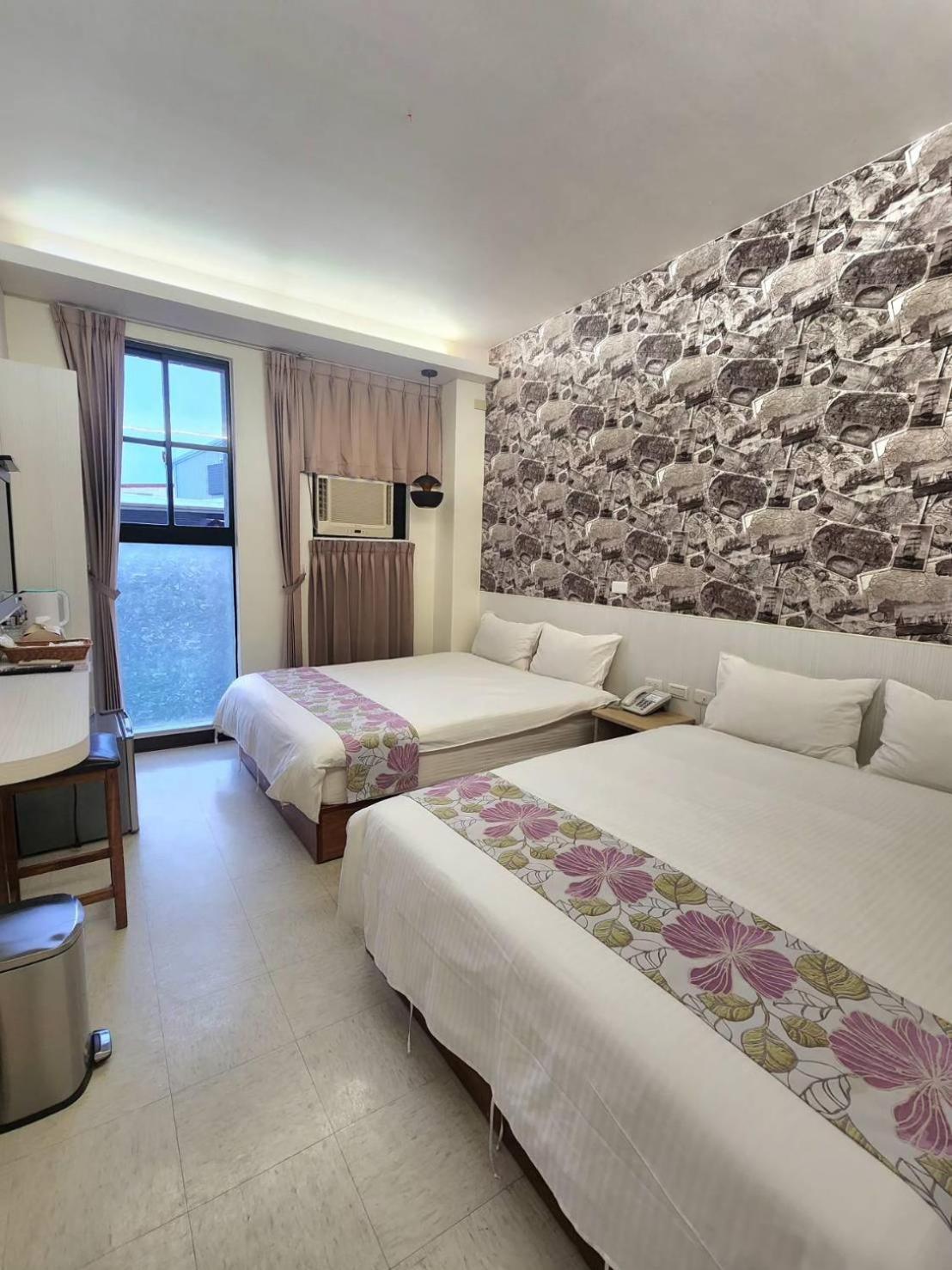 Jia-Jia Business Hotel 뤄동 외부 사진